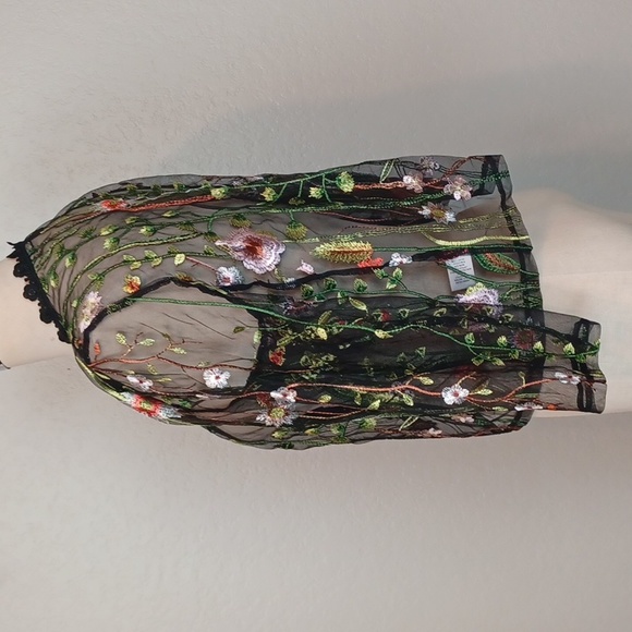 Chris McLaughlin Sheer Embroidered Shrug - Picture 4 of 10